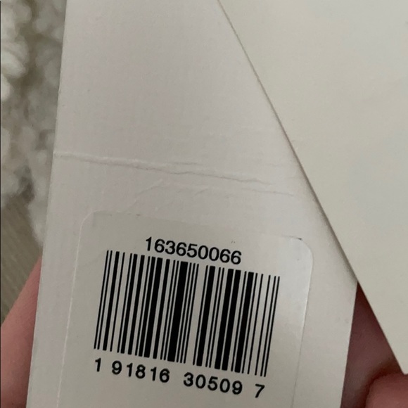 COPY - Levi’s Corduroy Sherpa Jacket - Picture 3 of 3